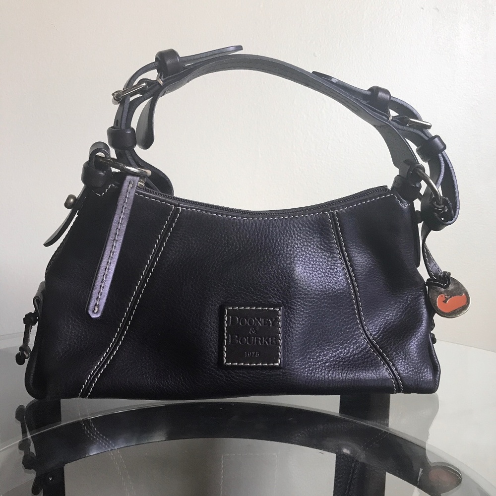 Dooney & Bourke Dark Brown Leather Hobo (J7842011)